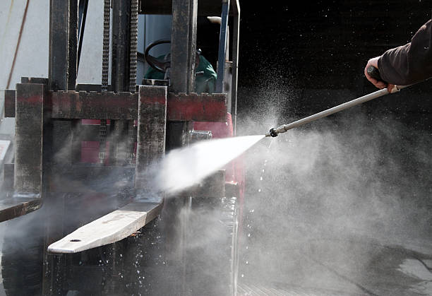 Best Gas Station Cleaning  in Mitchell, SD
